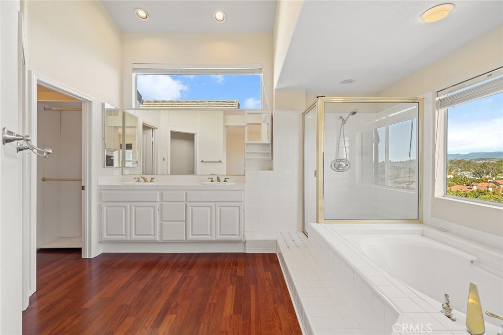 33686 Bridgehampton Drive