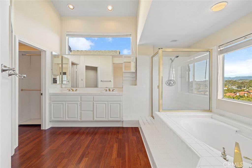 33686 Bridgehampton Drive