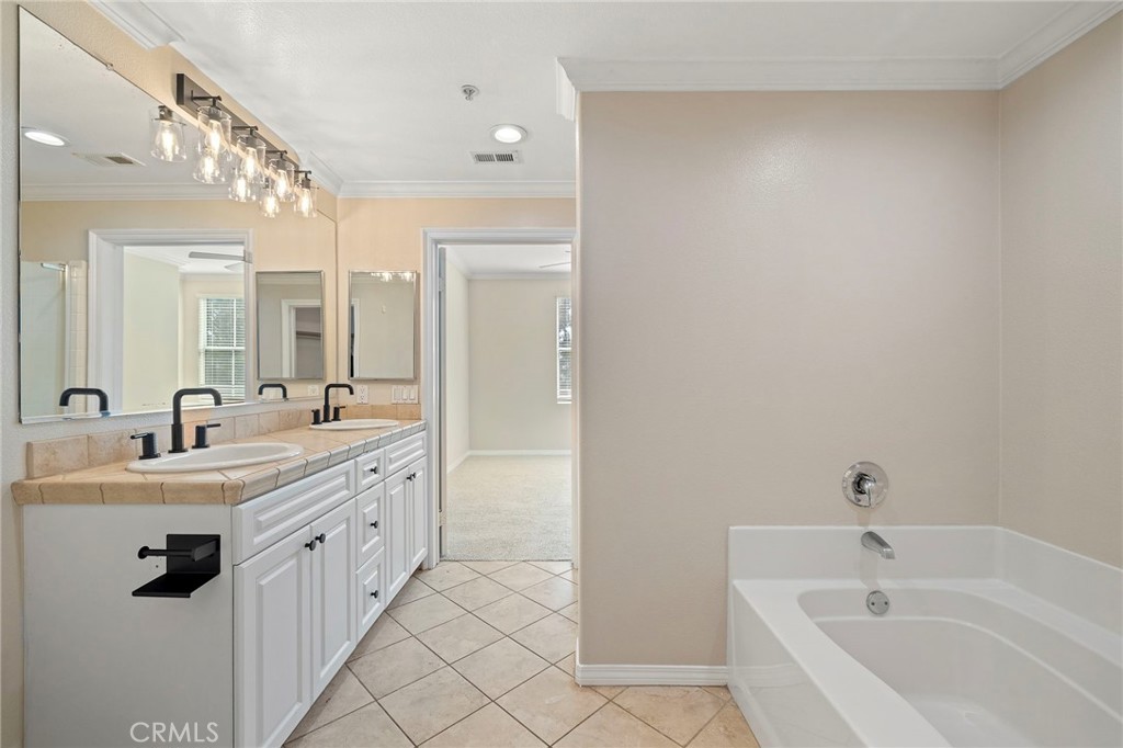 3450 Watermarke Place