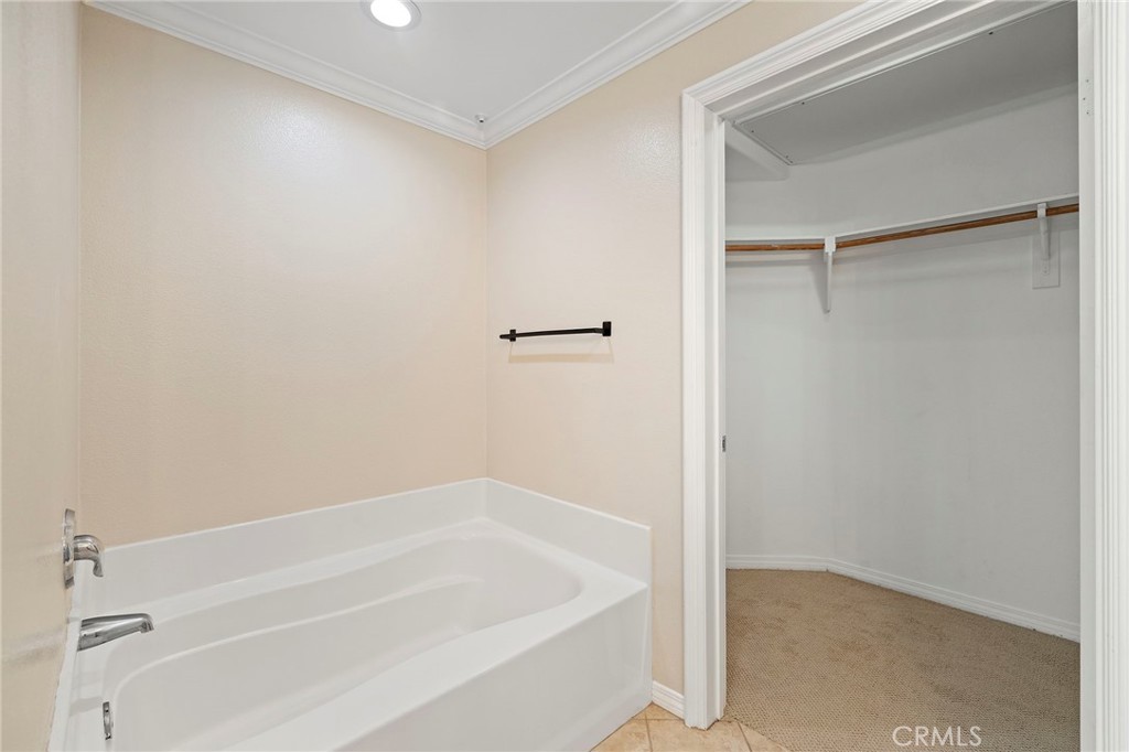 3450 Watermarke Place