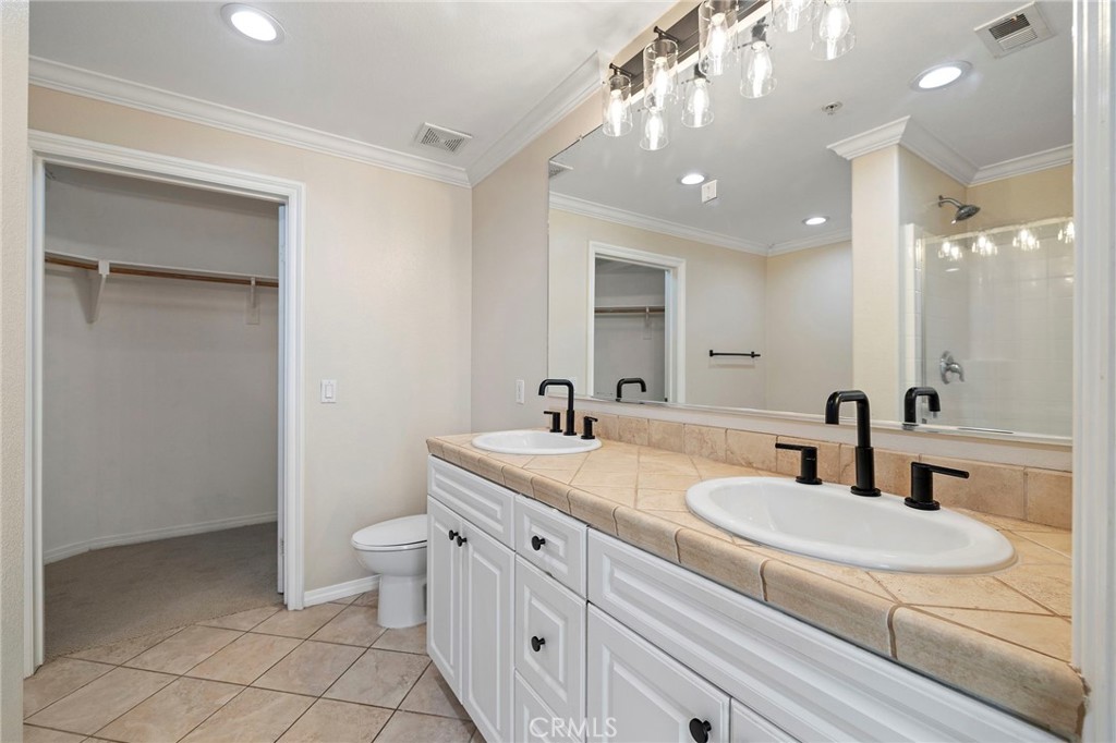 3450 Watermarke Place