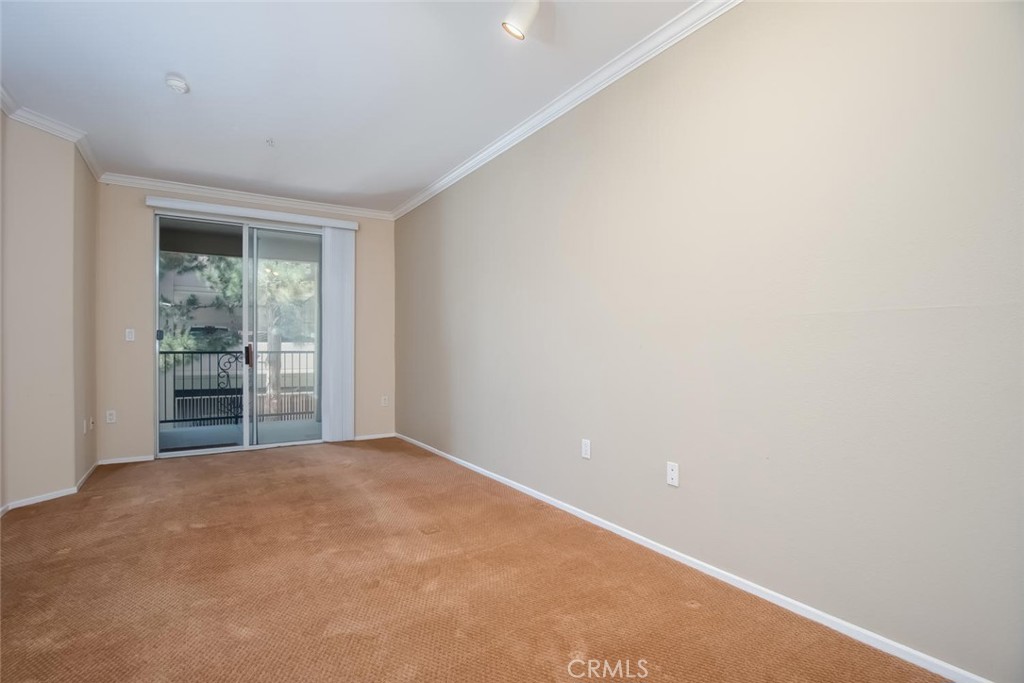 2212 Watermarke Place