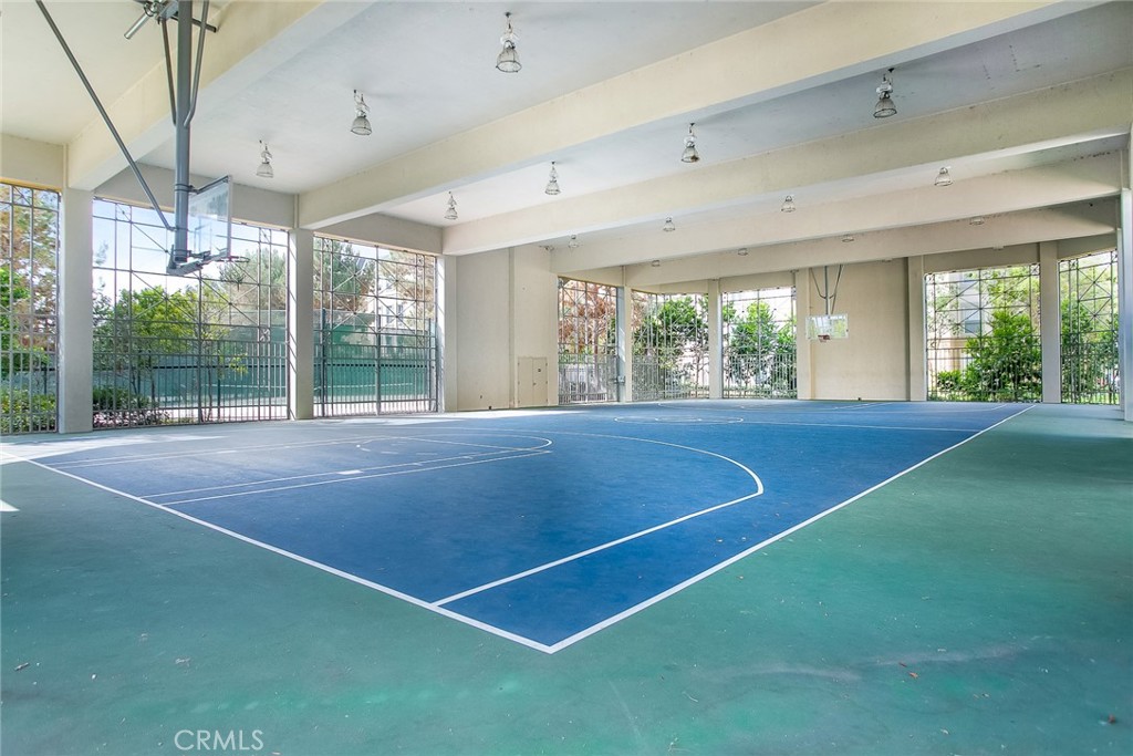 2212 Watermarke Place