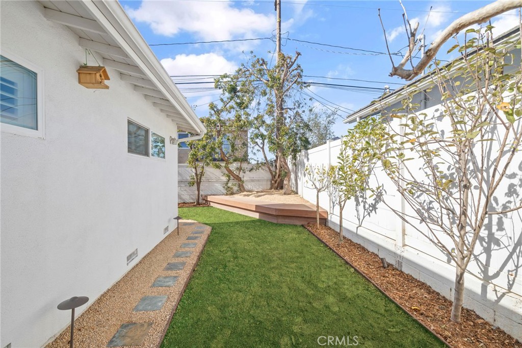 625 Beachcomber Drive