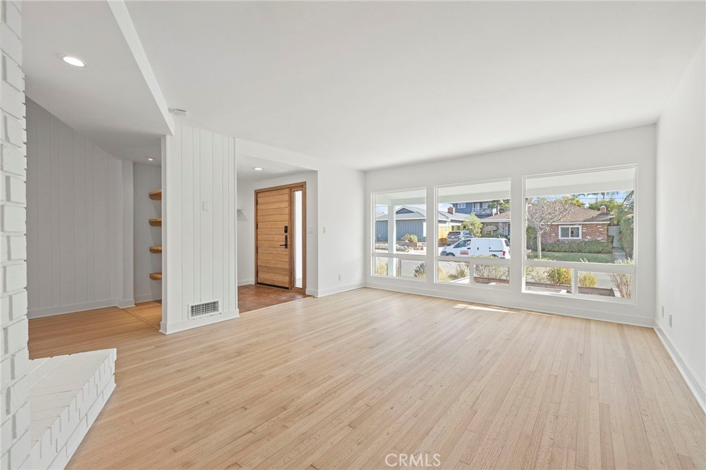 625 Beachcomber Drive