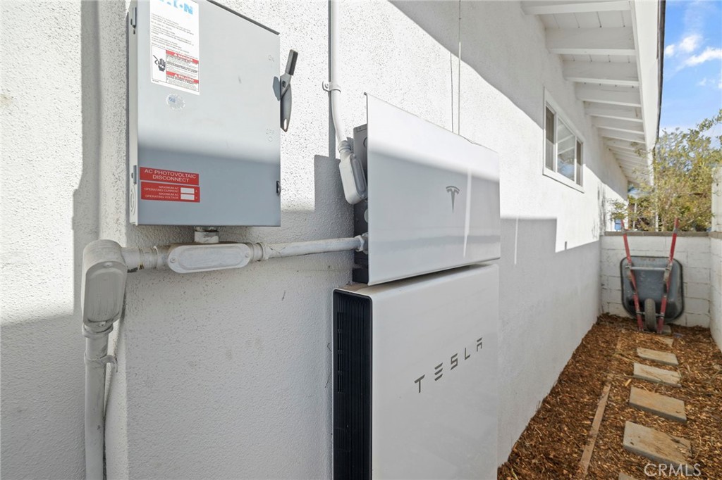 625 Beachcomber Drive