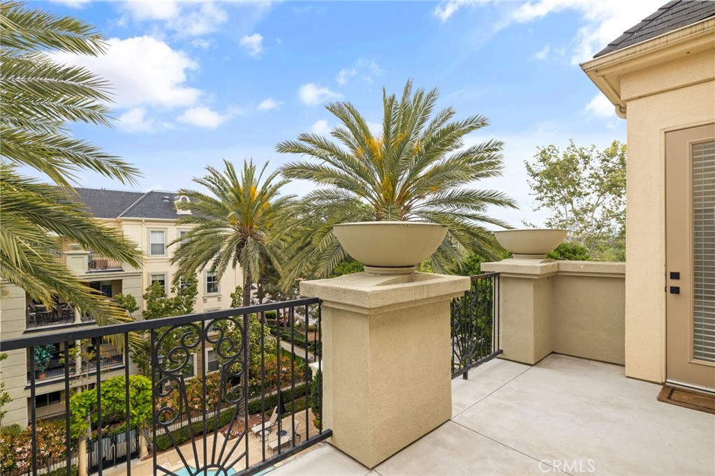 3459 Watermarke Place