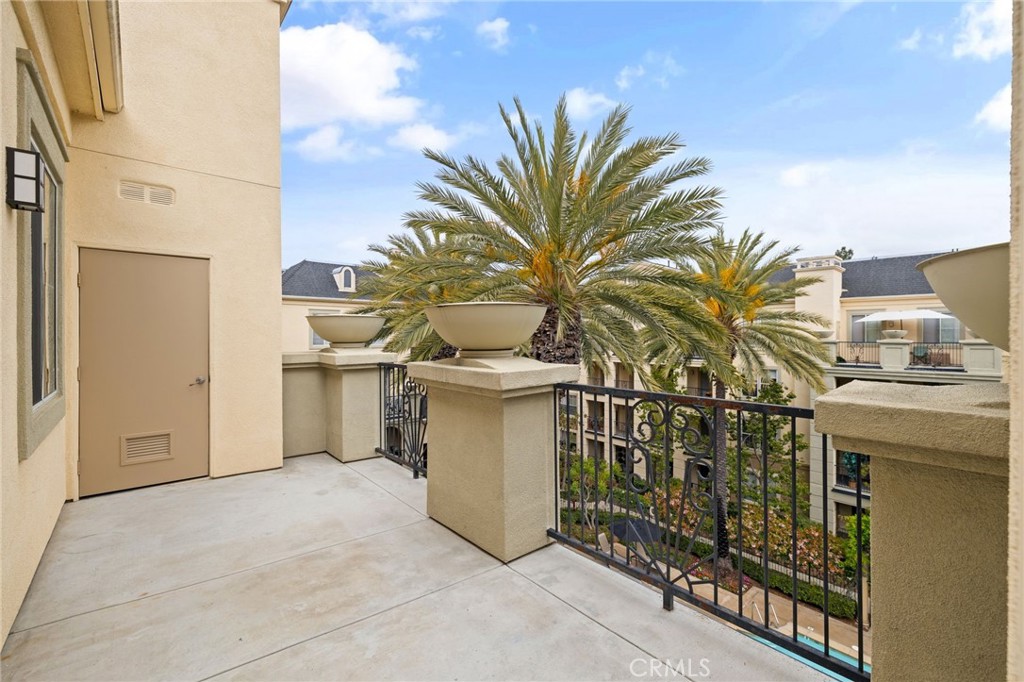 3459 Watermarke Place