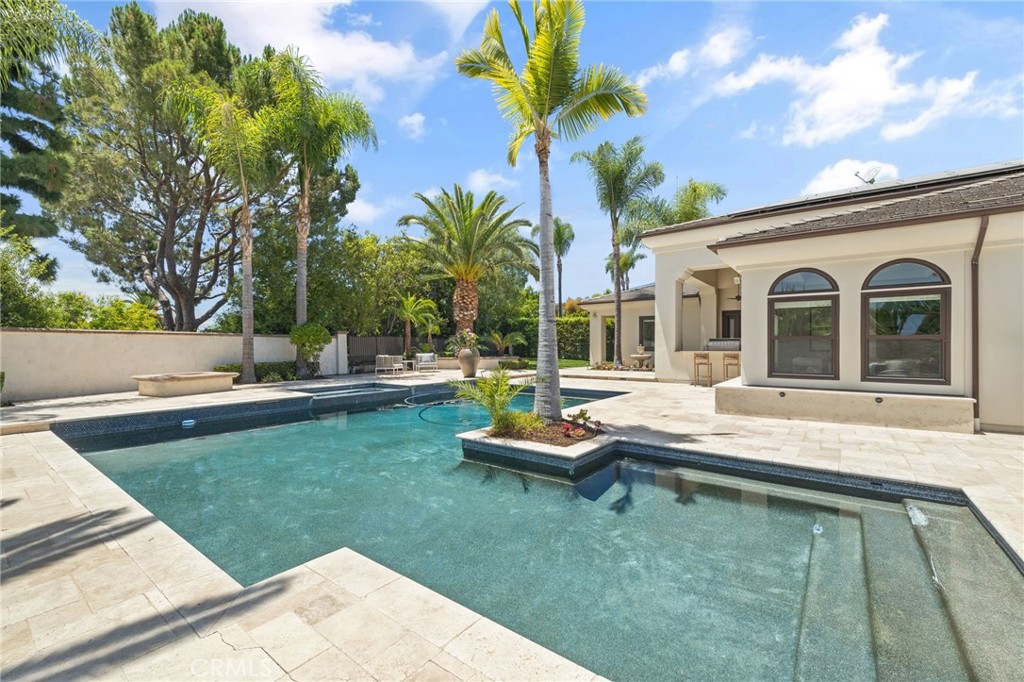 18812 Smoketree Circle