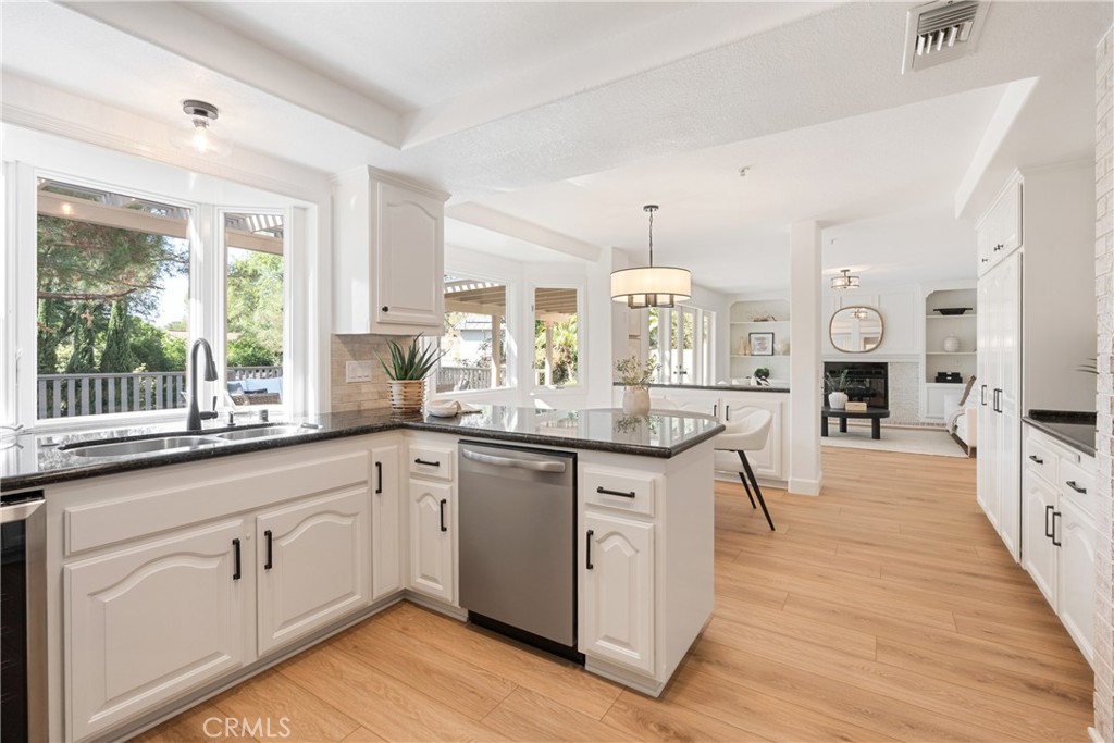 18571 Buena Vista Avenue