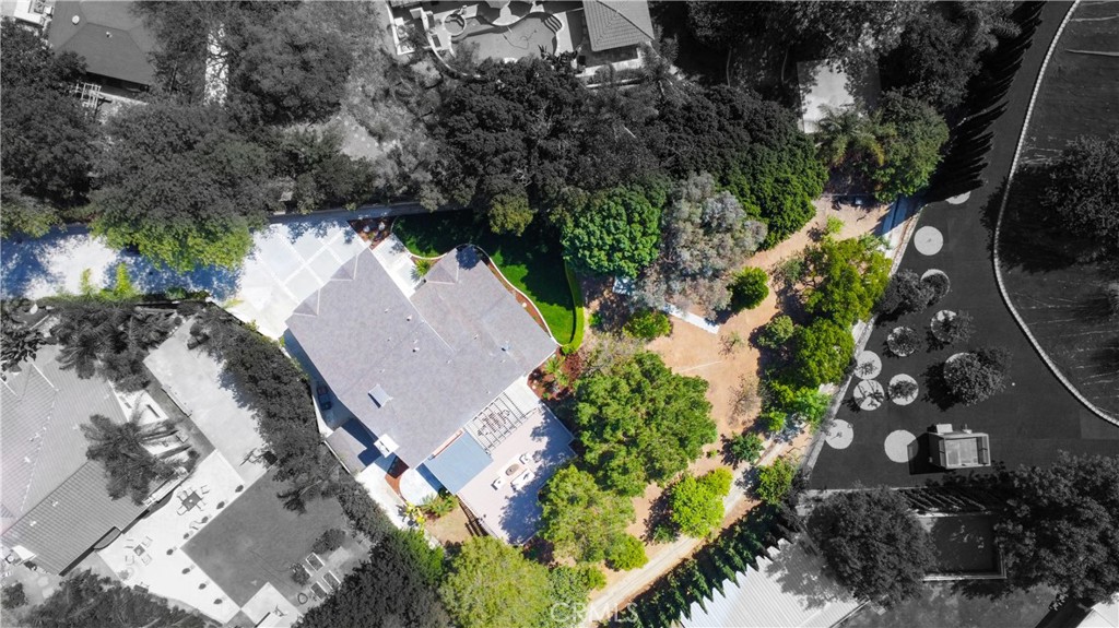 18571 Buena Vista Avenue