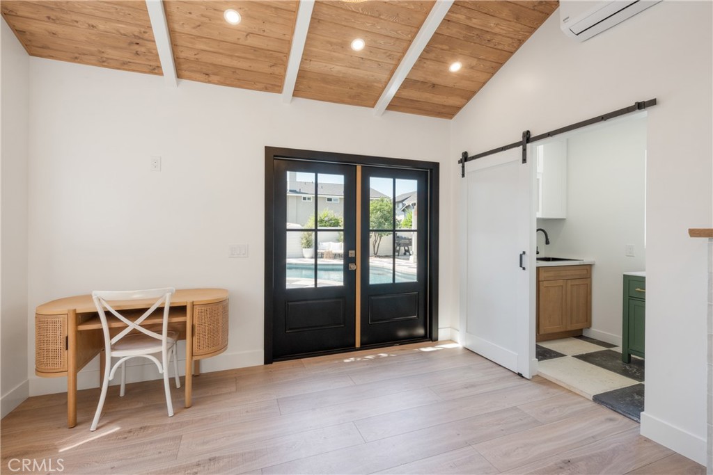 13822 Henstridge Circle