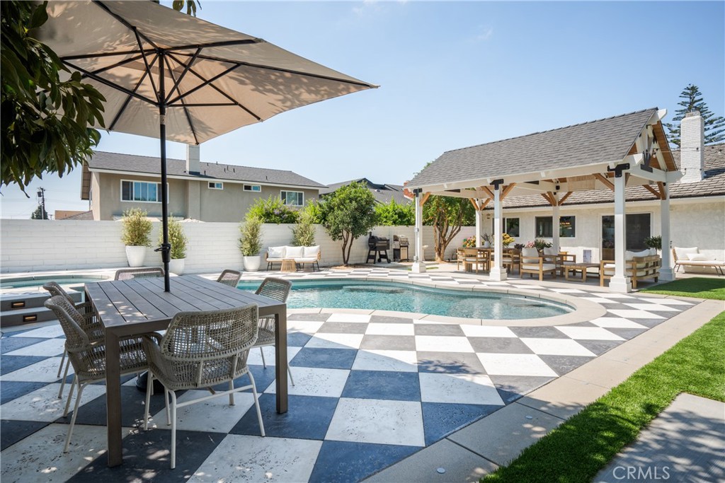 13822 Henstridge Circle