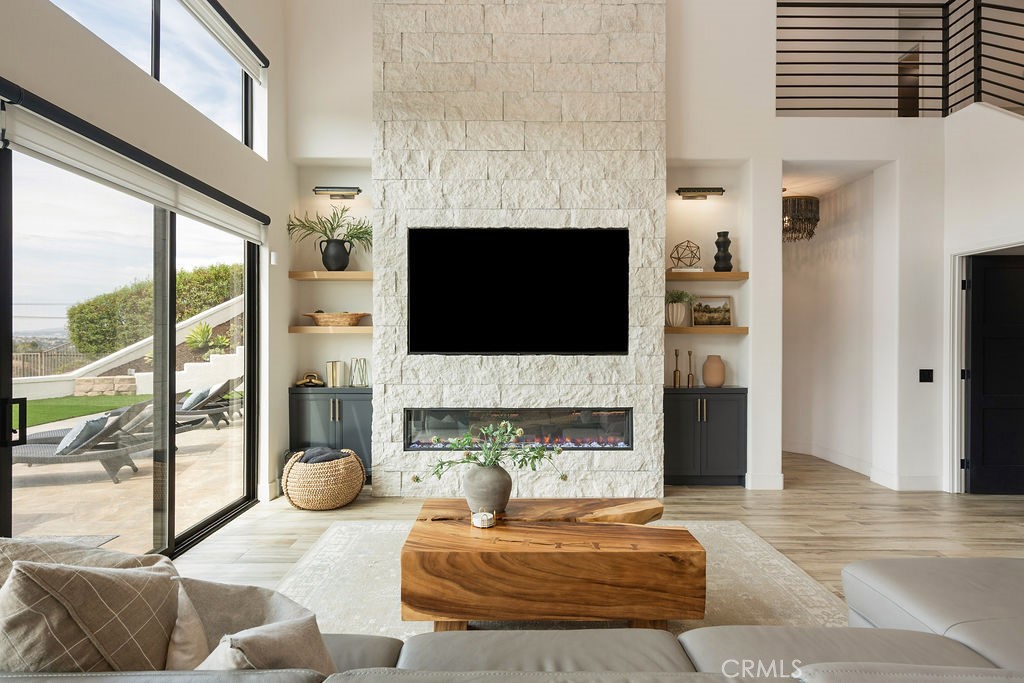 837 S Canyon Mist Lane