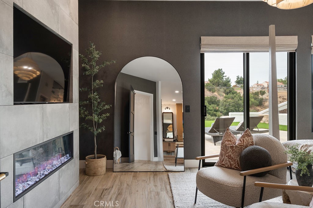 837 S Canyon Mist Lane