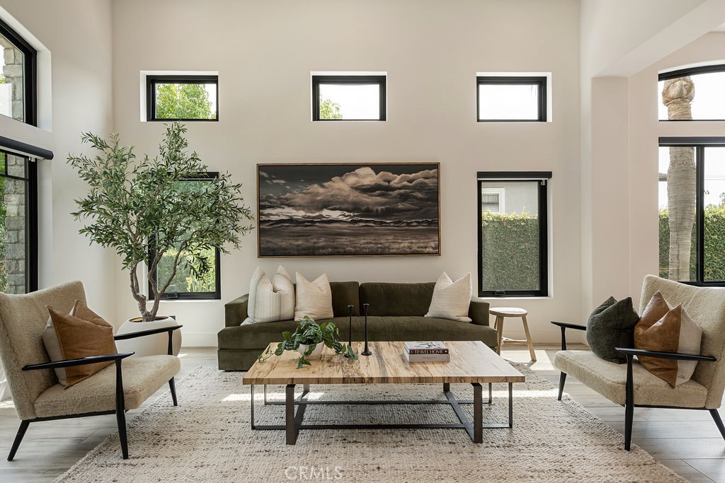 837 S Canyon Mist Lane