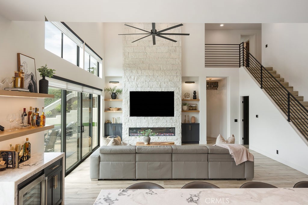 837 S Canyon Mist Lane