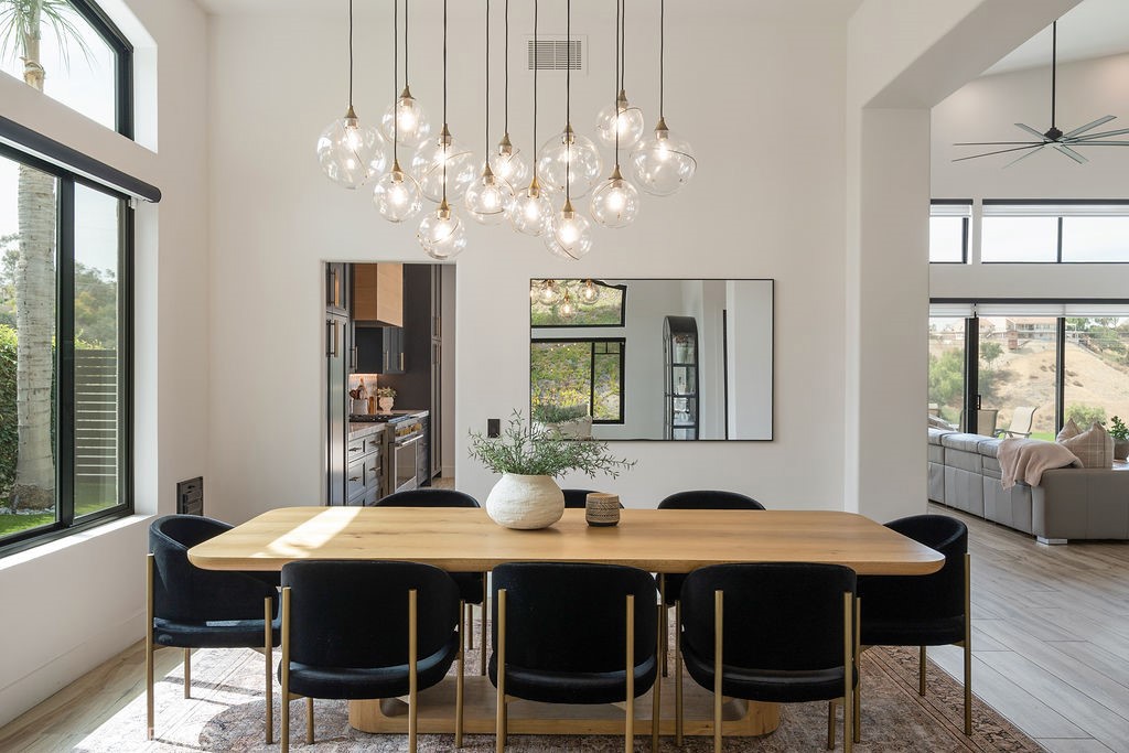 837 S Canyon Mist Lane