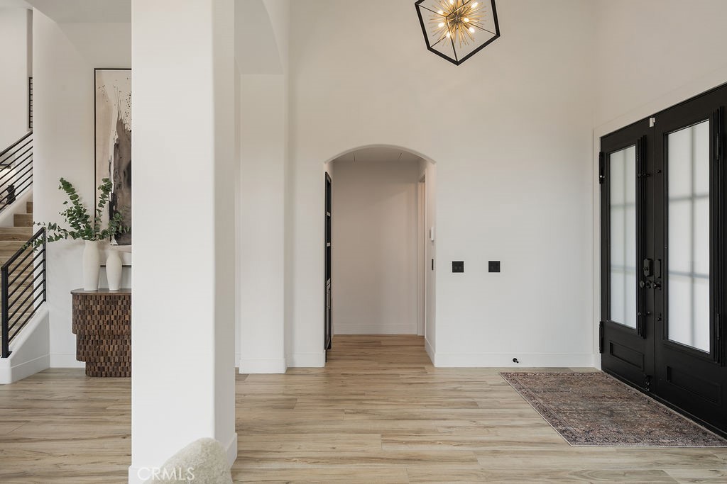 837 S Canyon Mist Lane