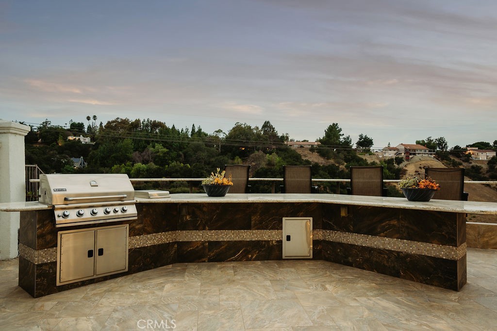 837 S Canyon Mist Lane