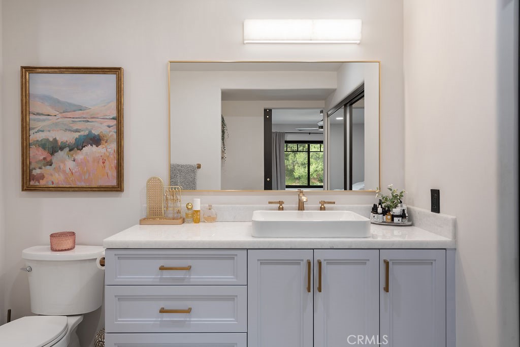 837 S Canyon Mist Lane