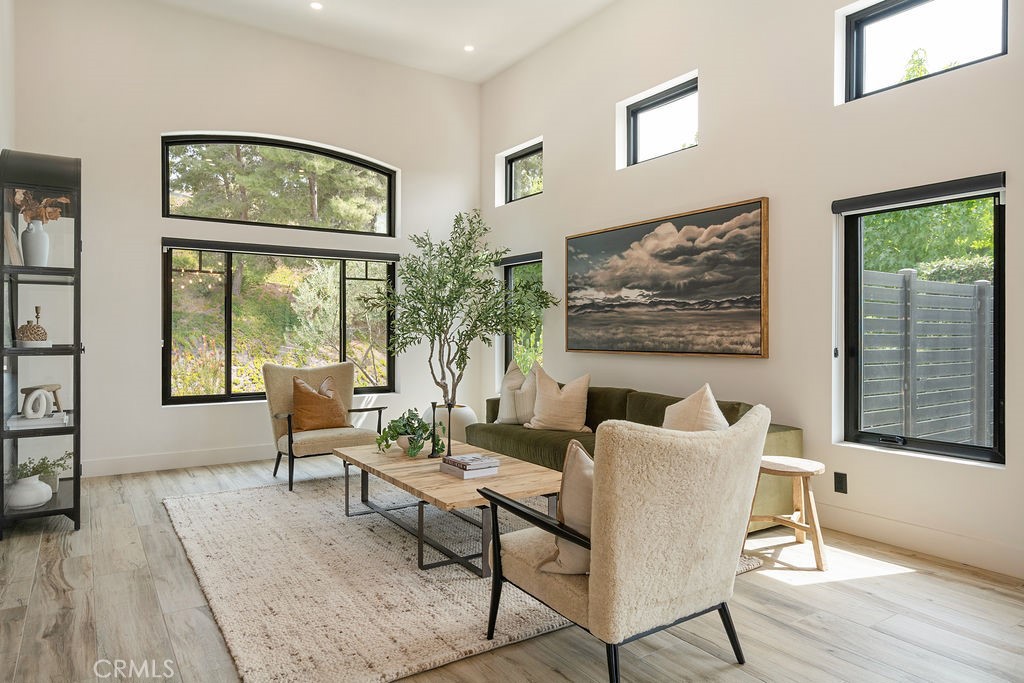 837 S Canyon Mist Lane