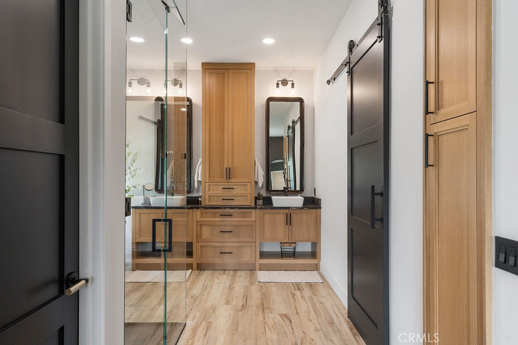 837 S Canyon Mist Lane