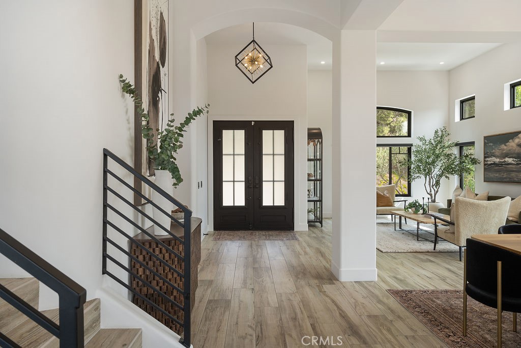 837 S Canyon Mist Lane