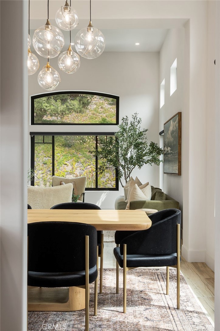 837 S Canyon Mist Lane