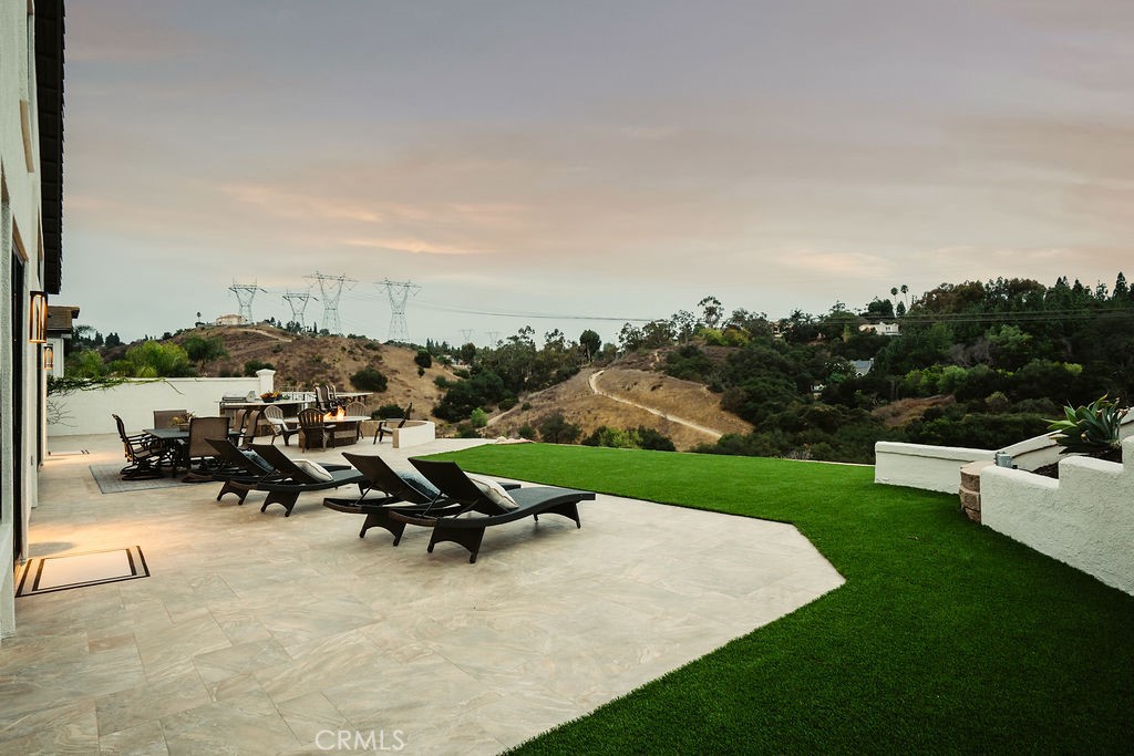 837 S Canyon Mist Lane