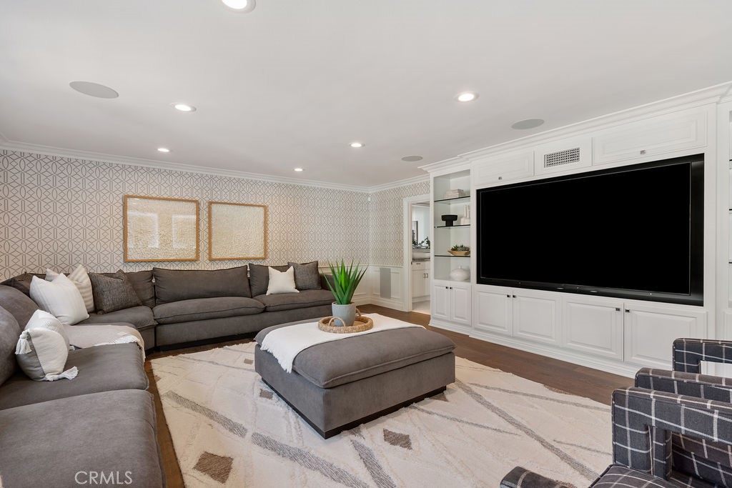 10262 Old Lamplighter Lane