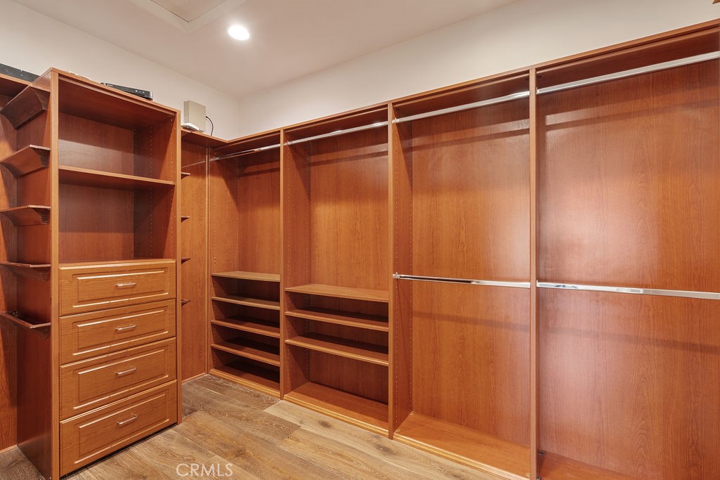 10262 Old Lamplighter Lane