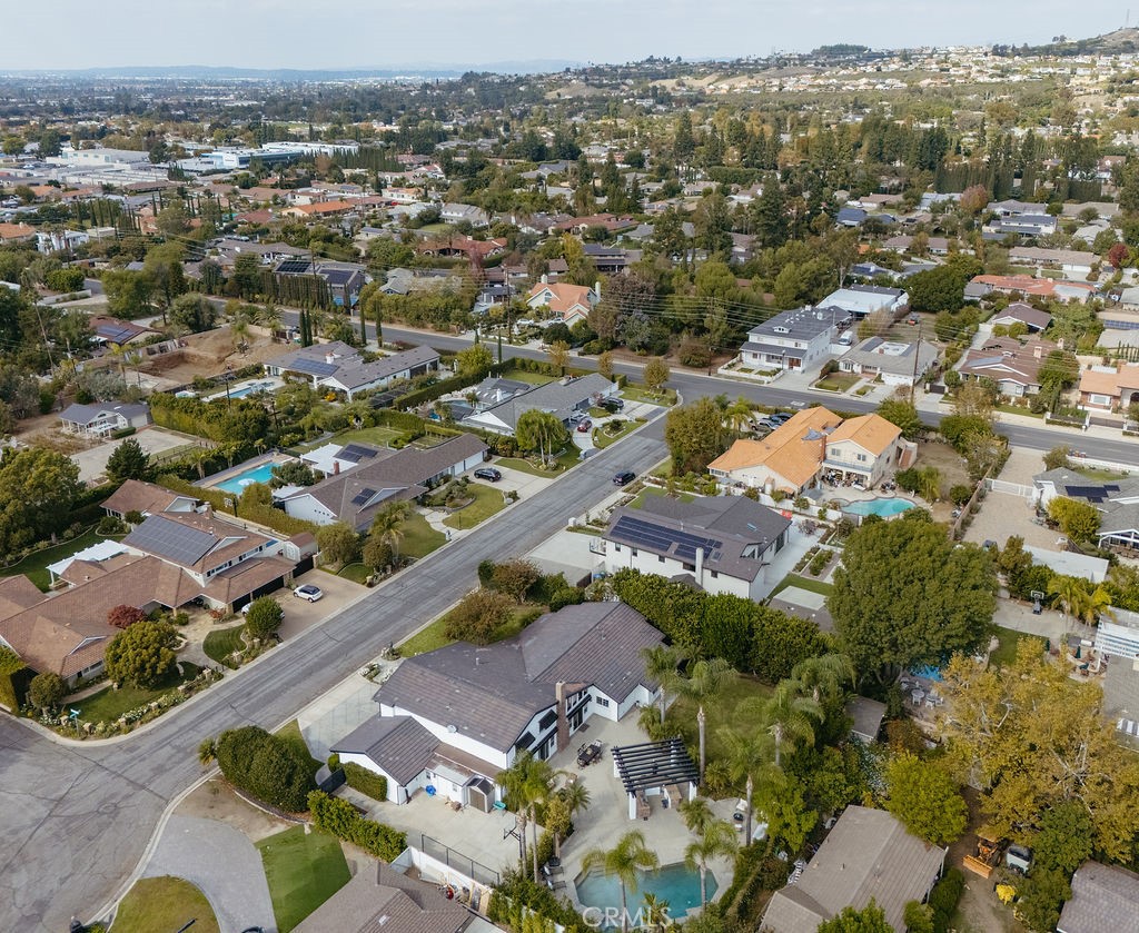 10262 Old Lamplighter Lane