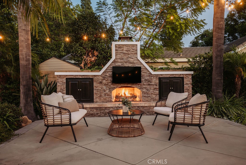 10262 Old Lamplighter Lane