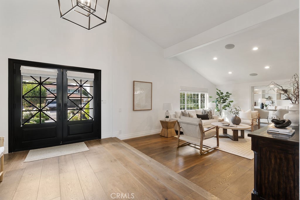 10262 Old Lamplighter Lane