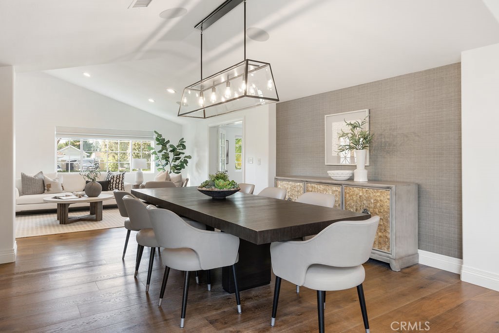 10262 Old Lamplighter Lane