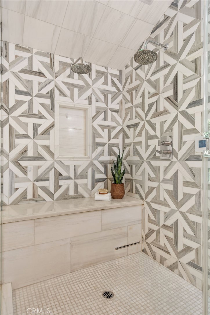 10262 Old Lamplighter Lane