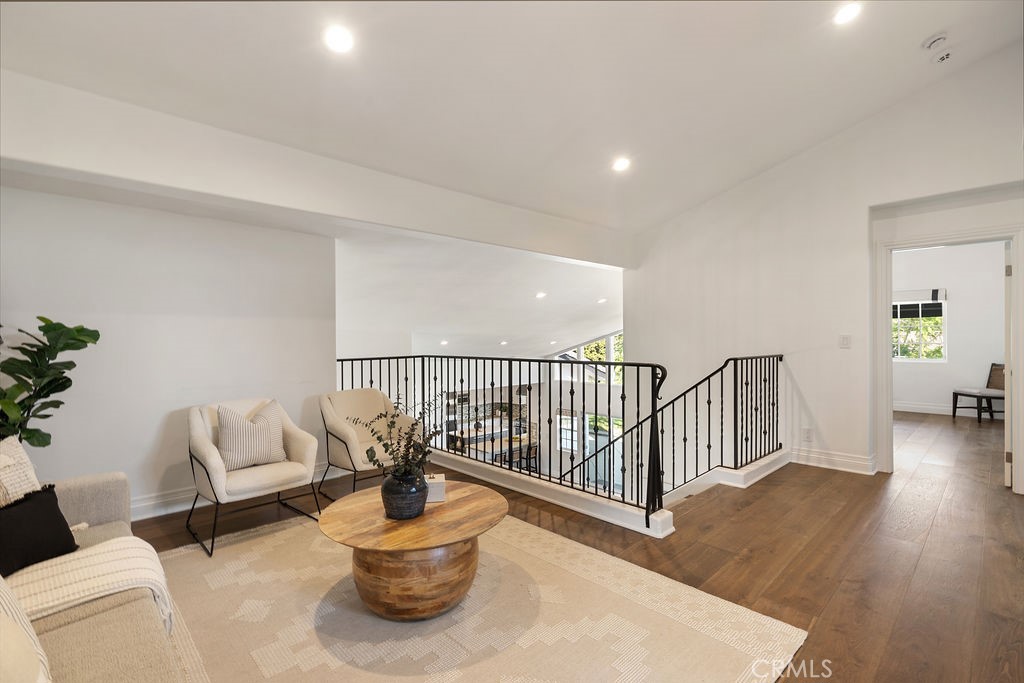 10262 Old Lamplighter Lane