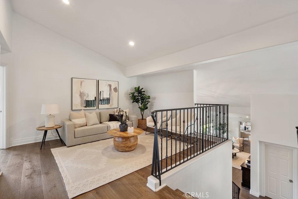 10262 Old Lamplighter Lane