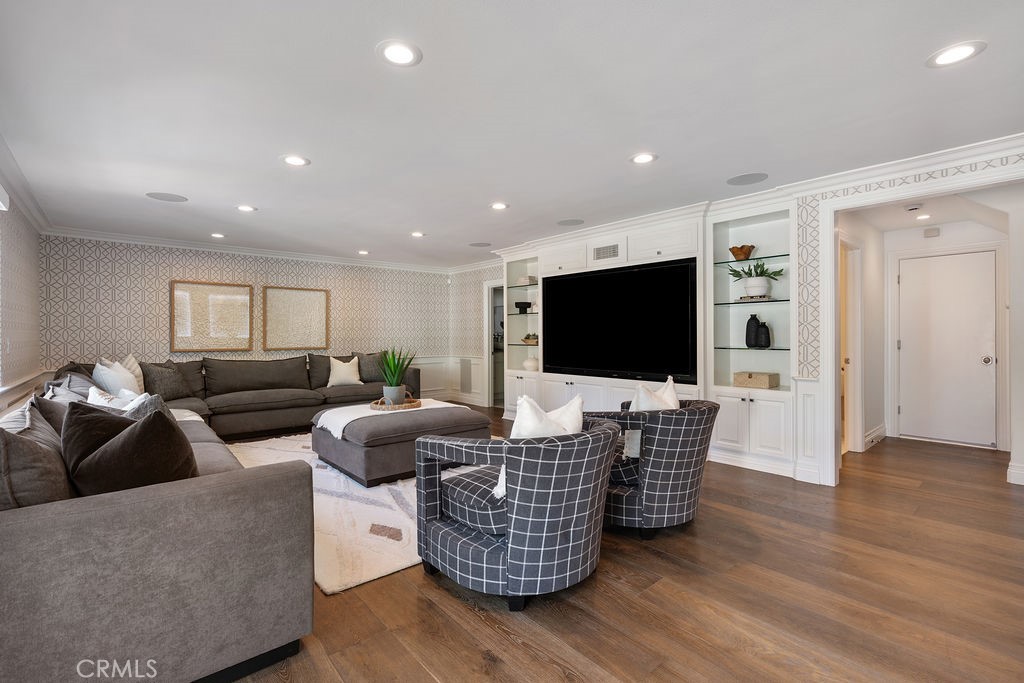 10262 Old Lamplighter Lane