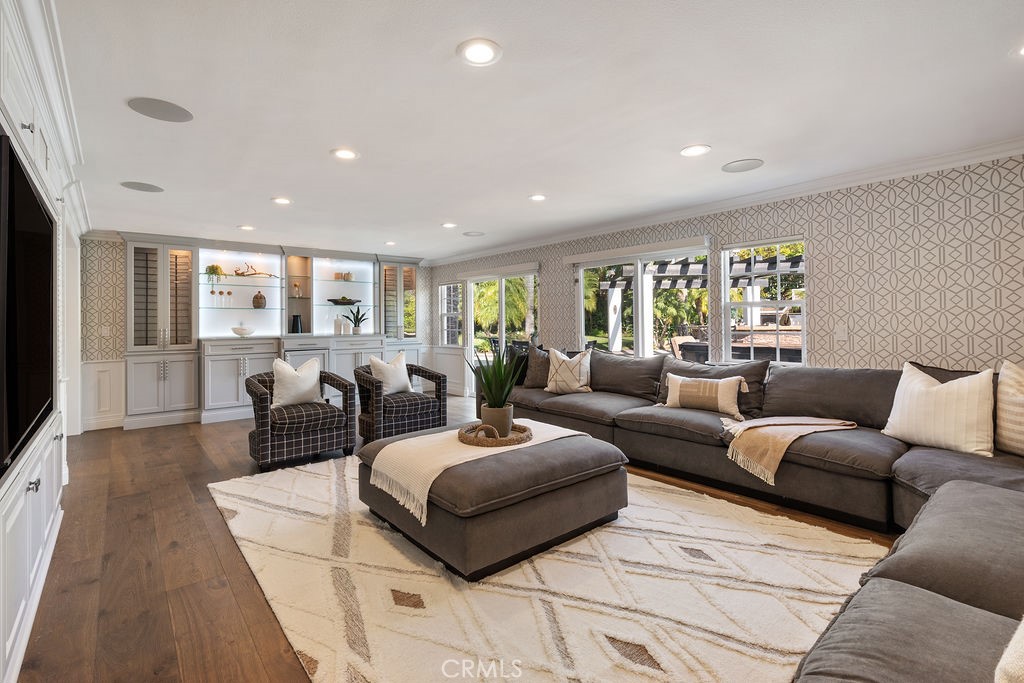 10262 Old Lamplighter Lane