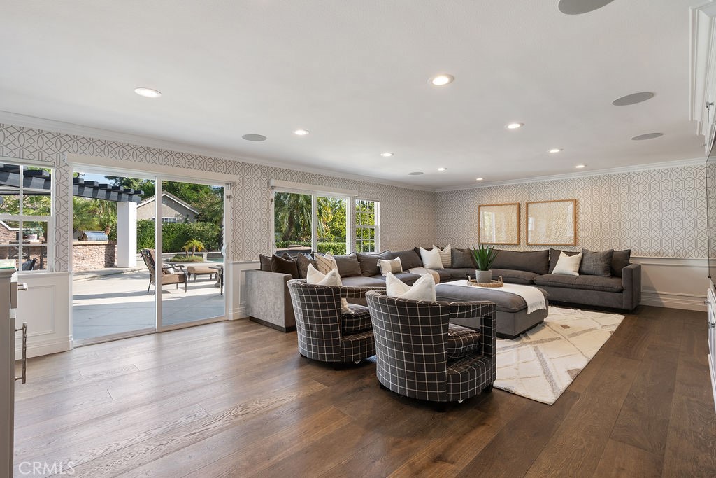 10262 Old Lamplighter Lane