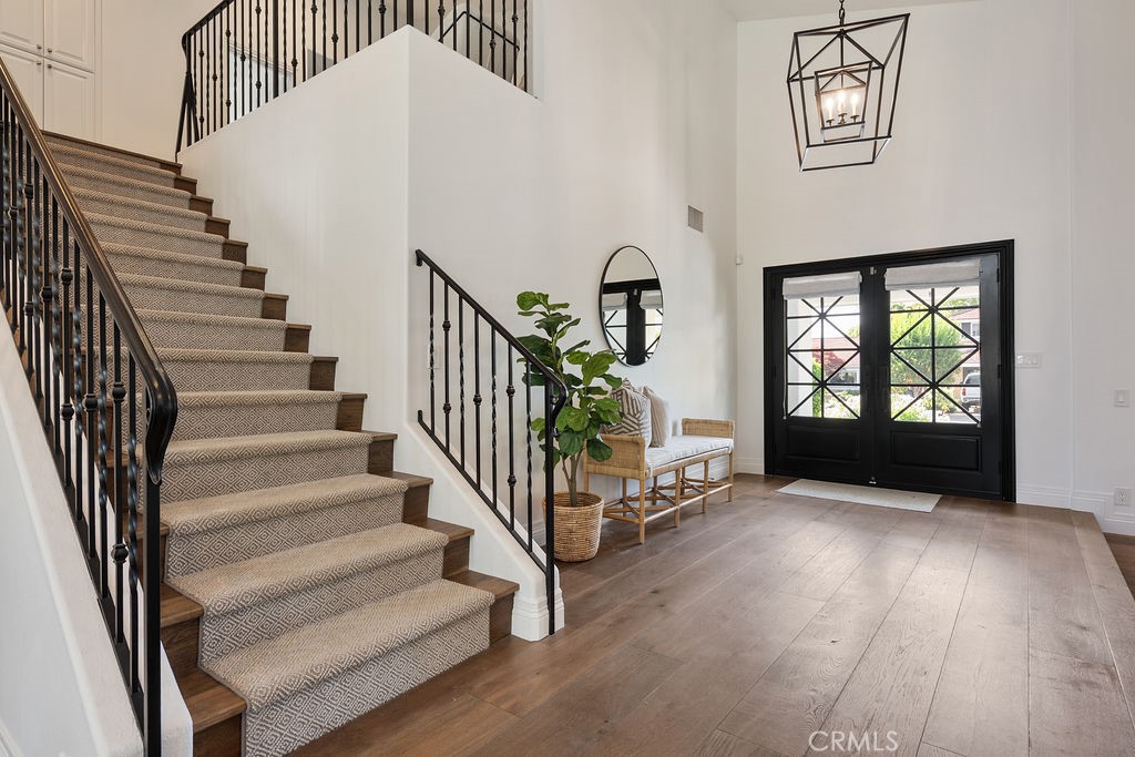 10262 Old Lamplighter Lane