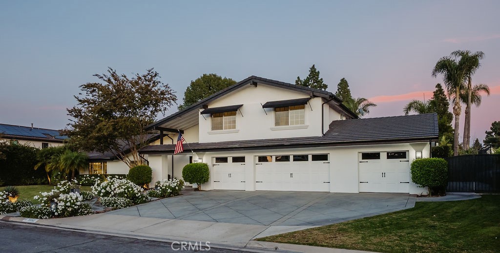 10262 Old Lamplighter Lane