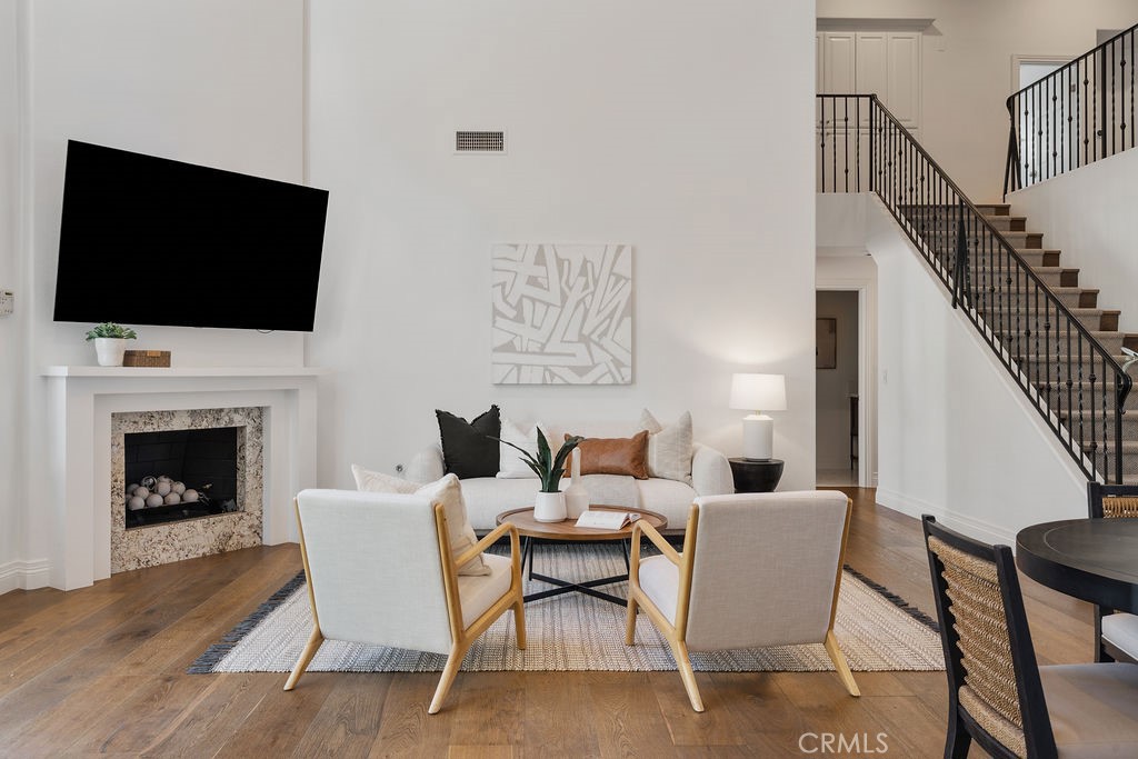 10262 Old Lamplighter Lane