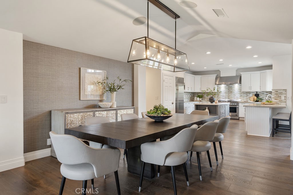 10262 Old Lamplighter Lane