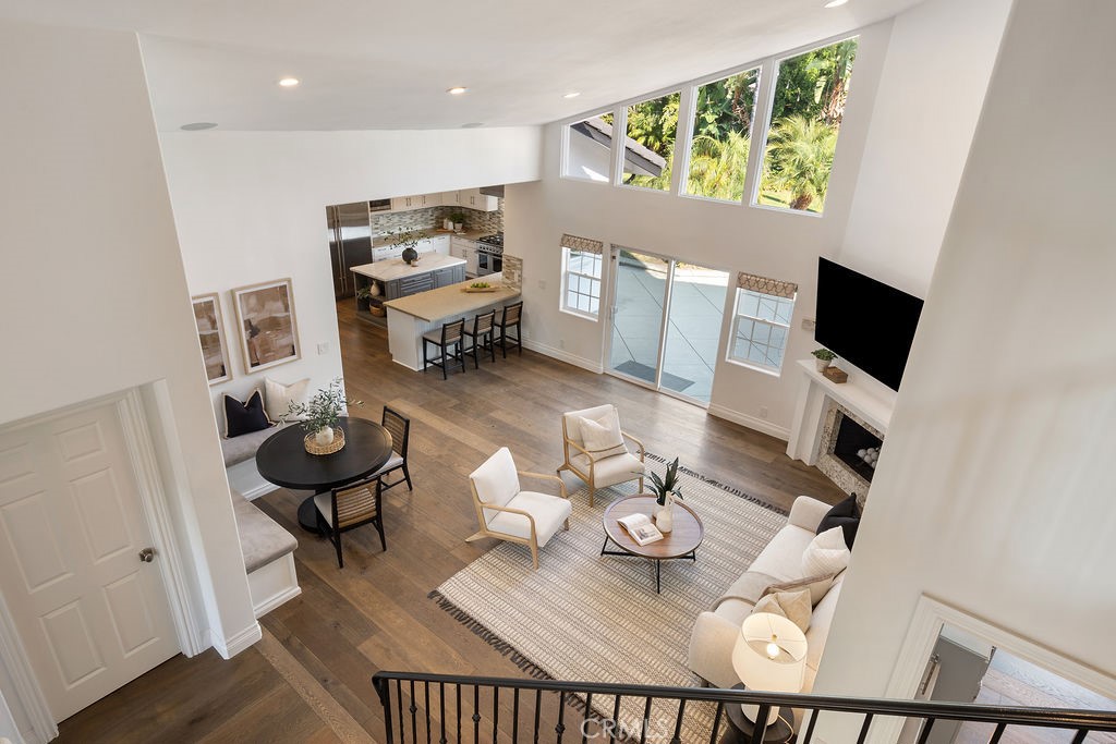 10262 Old Lamplighter Lane