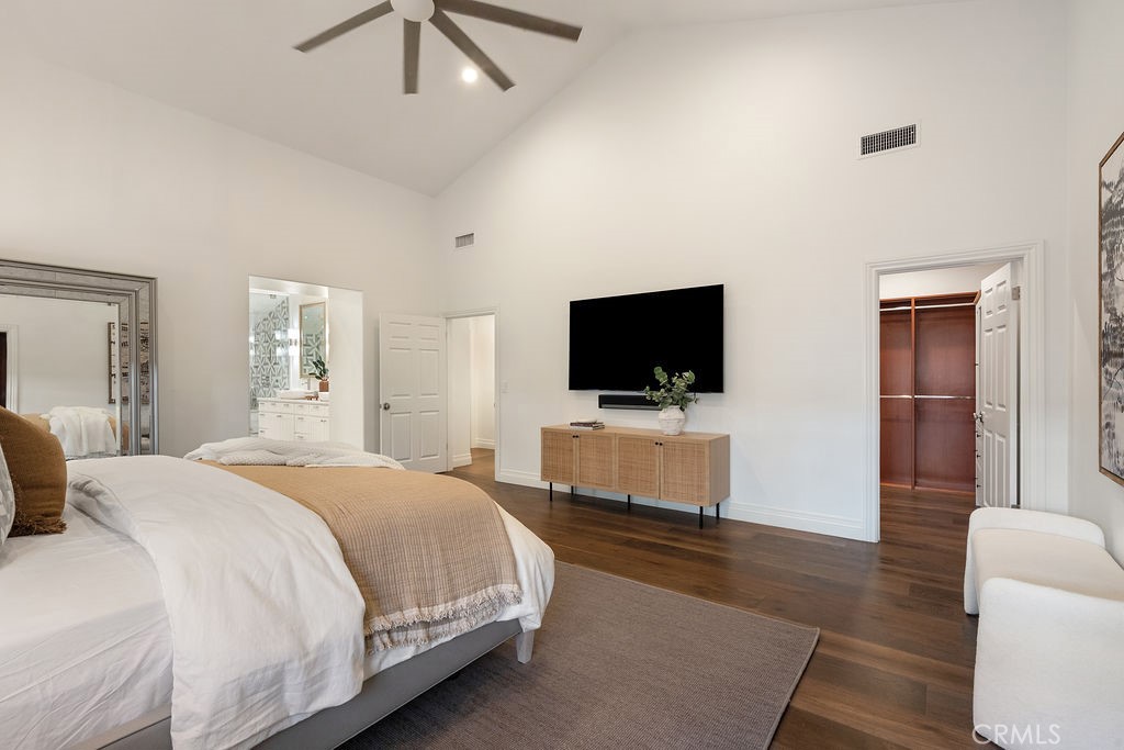 10262 Old Lamplighter Lane