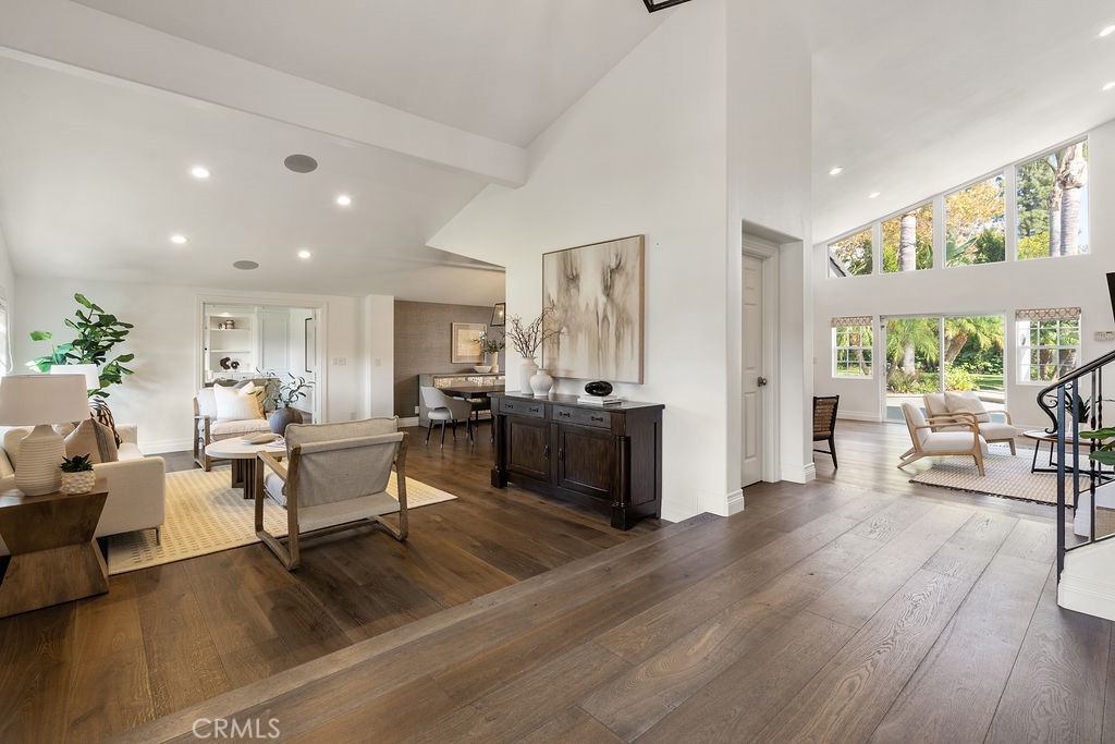 10262 Old Lamplighter Lane