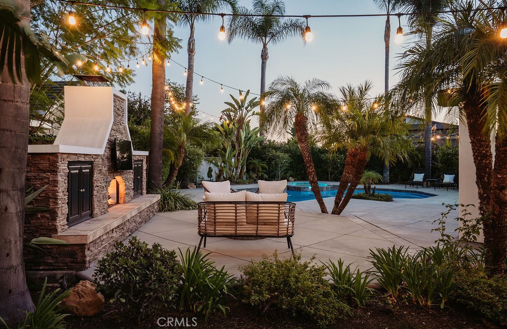 10262 Old Lamplighter Lane